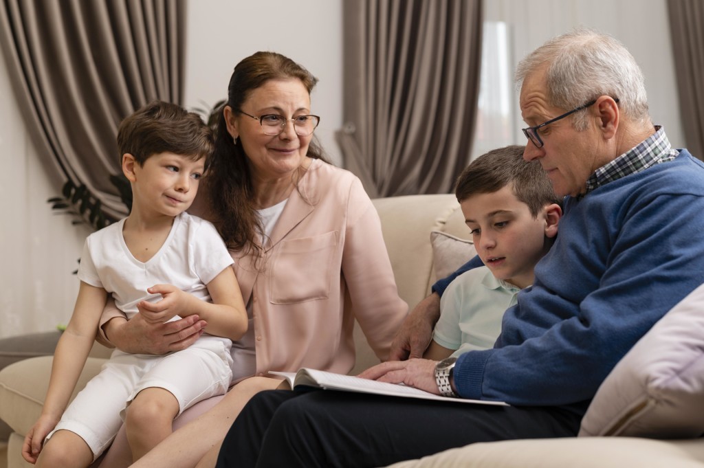 children-playing-with-their-grandparents